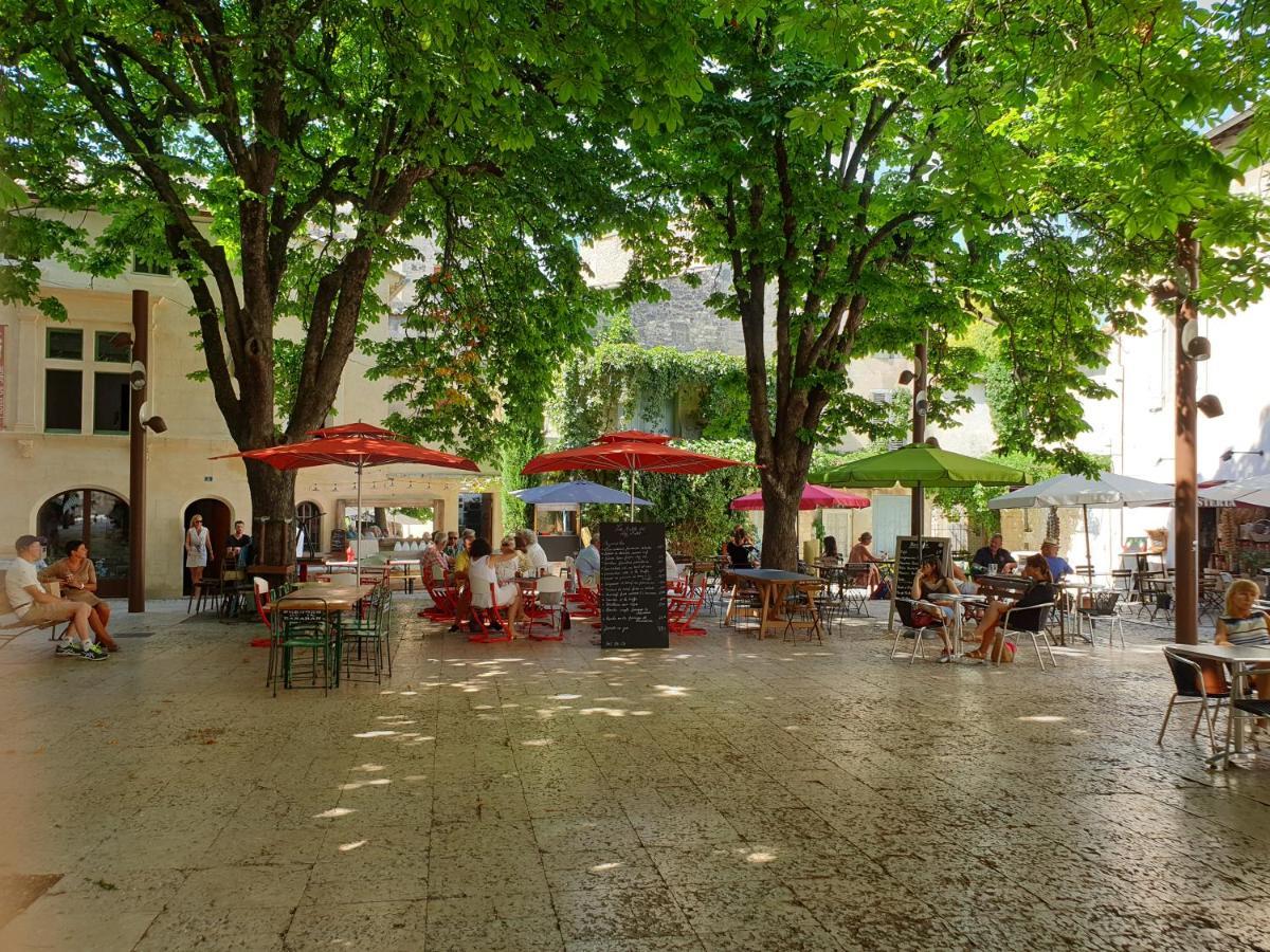 Apartamento Les Estrelles Saint-Rémy-de-Provence Exterior foto